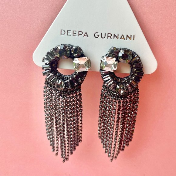 NWT Deepa Gurnani Crystal Rhinestone Chandelier Earrings-Silver Gunmetal… - Picture 2 of 10